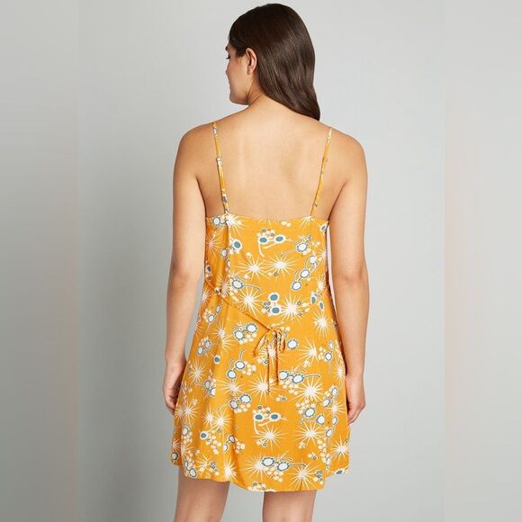NWT ModCloth On Cloud Nineties‎ Yellow Printed Shift Mini Dress Size 1X - Picture 3 of 11